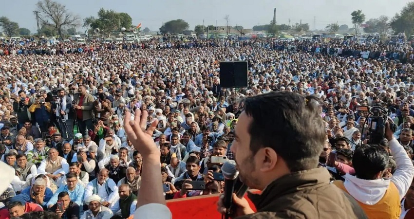 शामली में हुई महापंचायत को प्रशासन ने नहीं दी अनुमति, 26 जनवरी की हिंसा का दिया हवाला शामली में हुई महापंचायत को प्रशासन ने नहीं दी अनुमति, 26 जनवरी की हिंसा का दिया हवाला